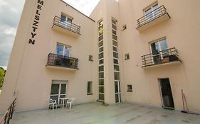 Krynica Apartamenty 100m Duży Apartament, Salon + 3 sypialnie przy Deptaku